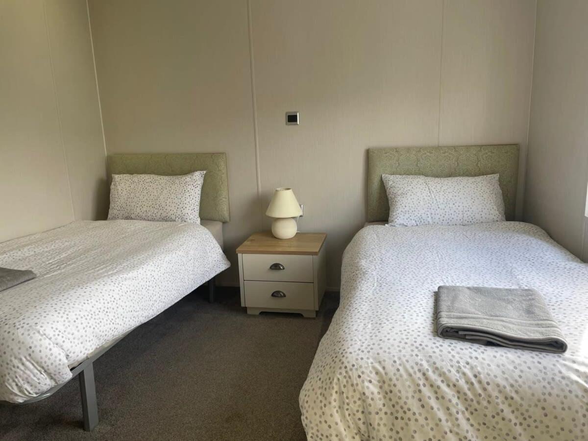 42 Woodland Walk Pevensey Bay Holiday Park Sleeps 6 Extérieur photo