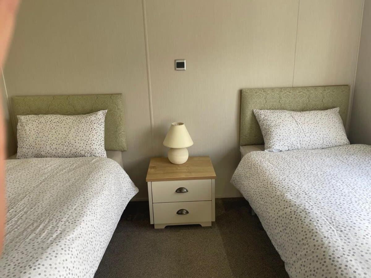 42 Woodland Walk Pevensey Bay Holiday Park Sleeps 6 Extérieur photo